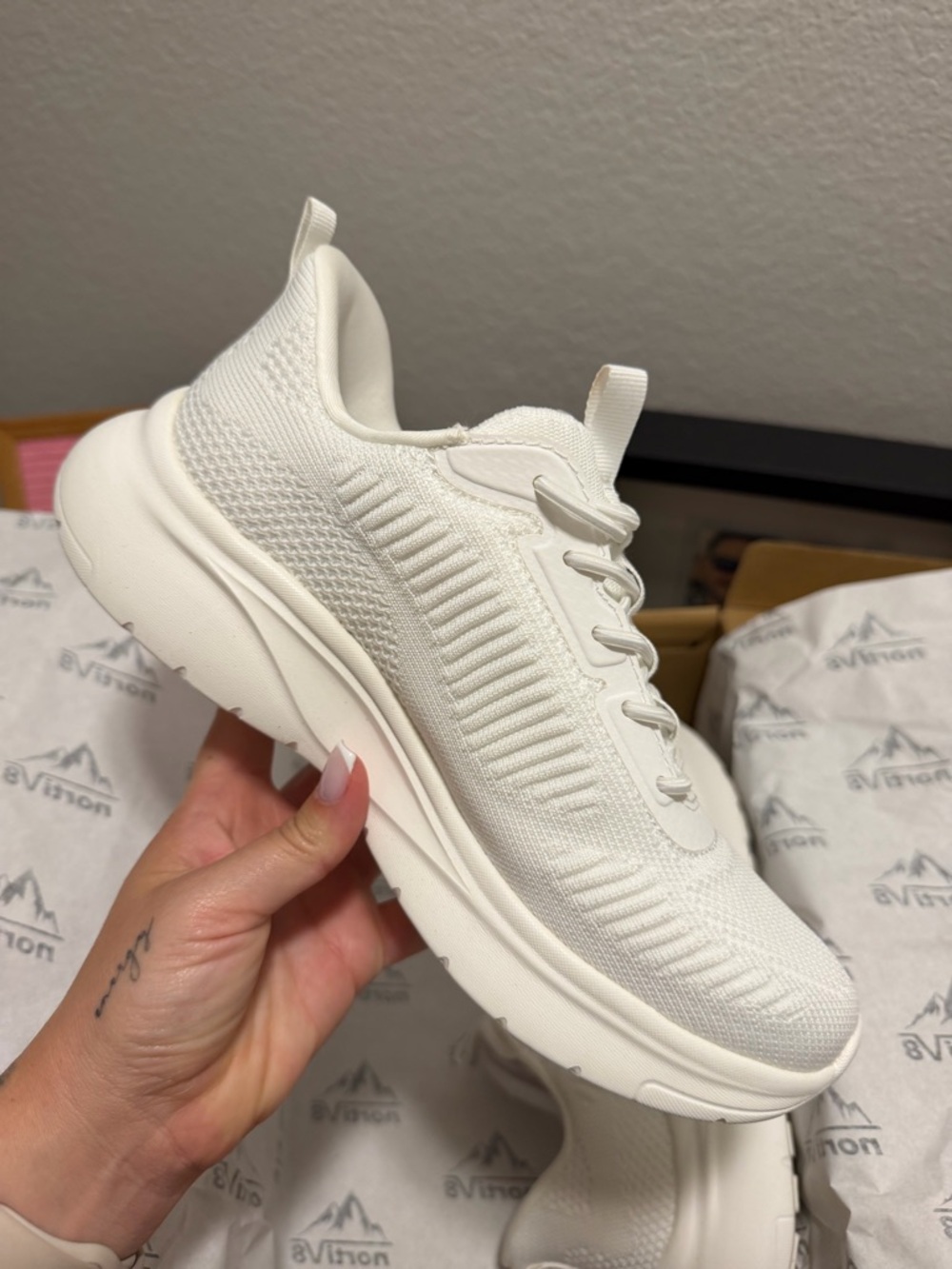 Women’s All-White Knit Slip-On Sneakers - Lightweight Everyday Style